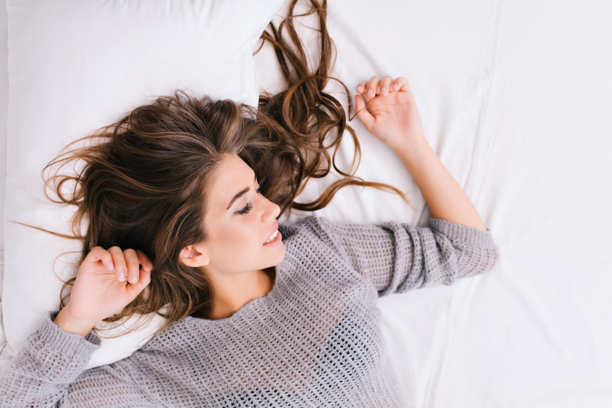 How To Tie Hair While Sleeping Best 5 Ways To Tie Hair Batter Dreams